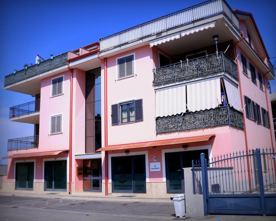 Amira Luxury Apartments Santa Maria Capua Vetere Dış mekan fotoğraf